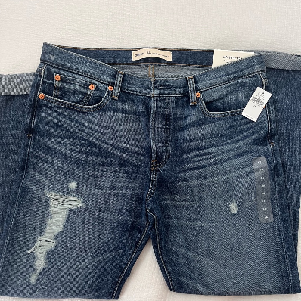 Gap boyfriend jeans size 28